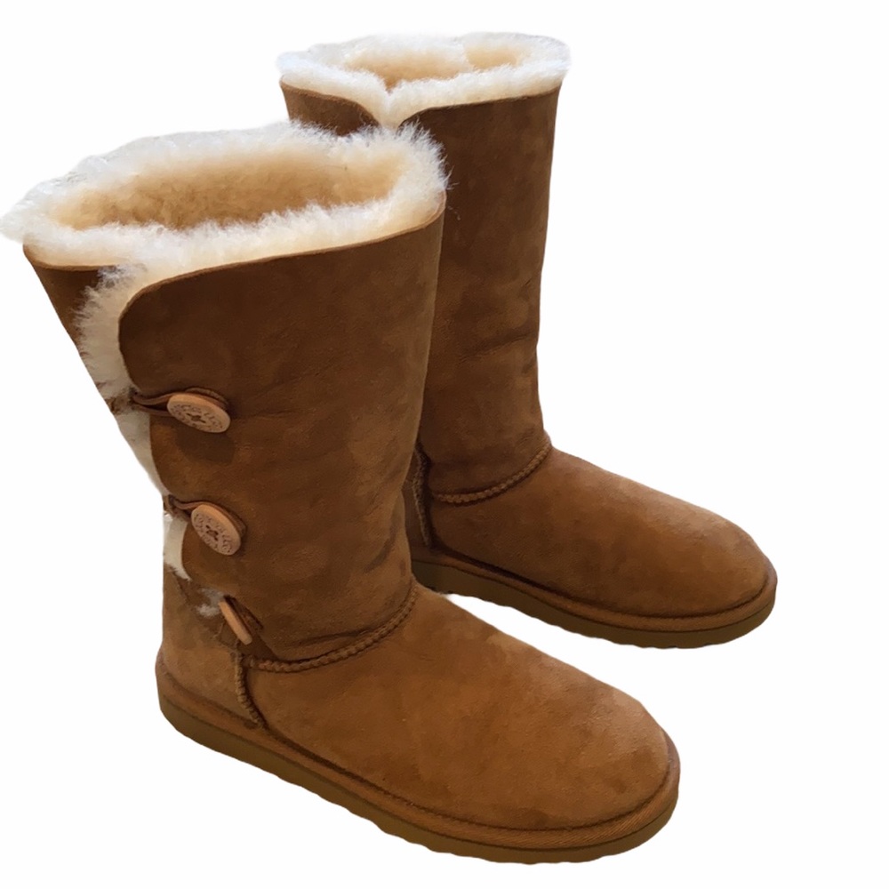 UGGS Bailey Button Tall Boots Chestnut Kids Youth 5 7 - Picture 3 of 11
